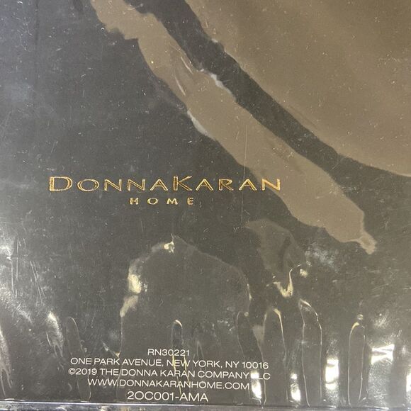 - Donna Karan Silk Indulgence Cotton/Silk Flat Sheet, king. Color: Platinum - Picture 5 of 5